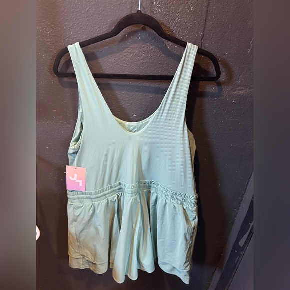 JoyLab Light Sage Green Athletic Dress NWT - Picture 5 of 5